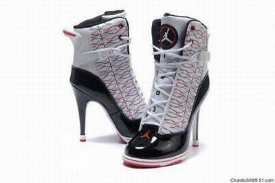 chaussure nike a talon aiguille
